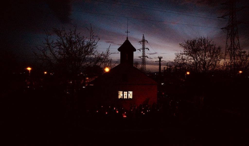 Biserica Gârlași de afară
